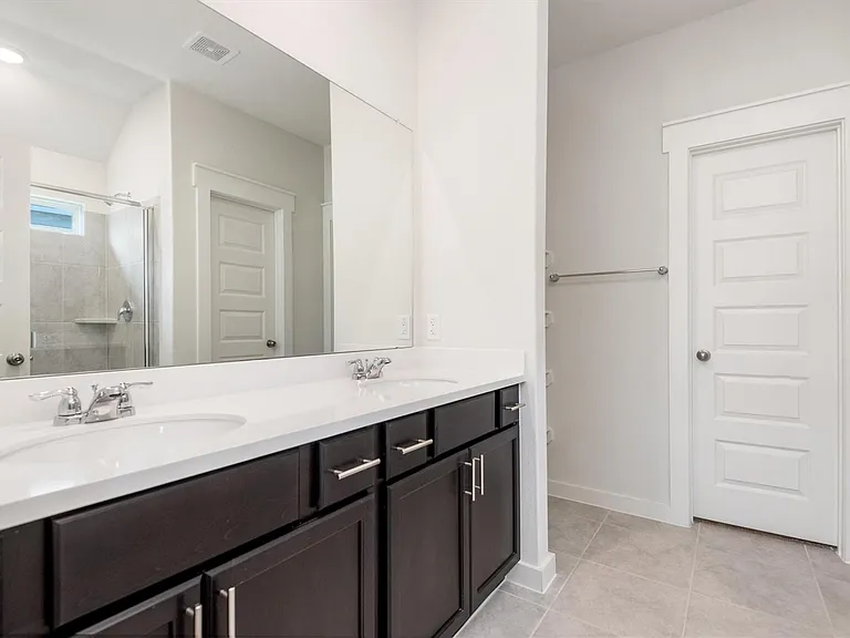 3111 W Frontier Ln — Photo 21