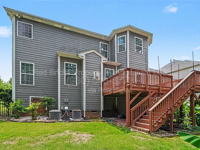 655 Brookhaven Dr — Photo 31