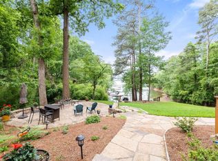 6446 Ford Rd, Flowery Branch, GA 30542