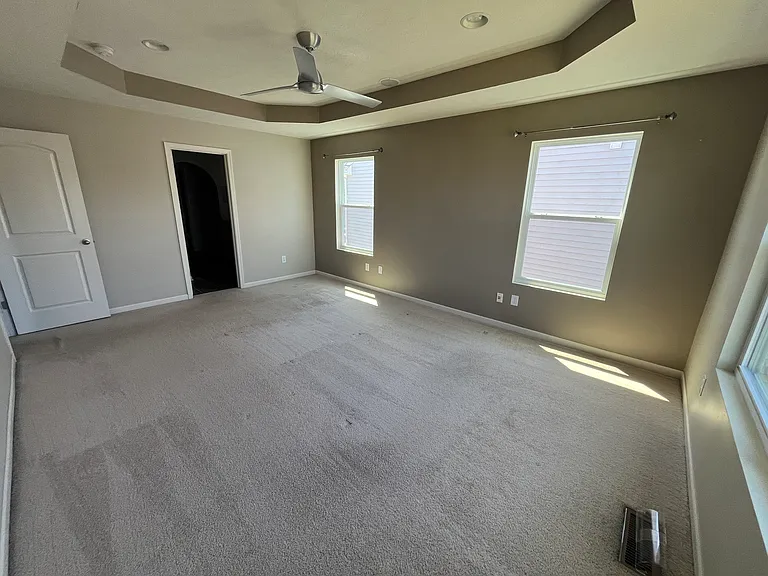 2045 Lakecrest Dr — Photo 17