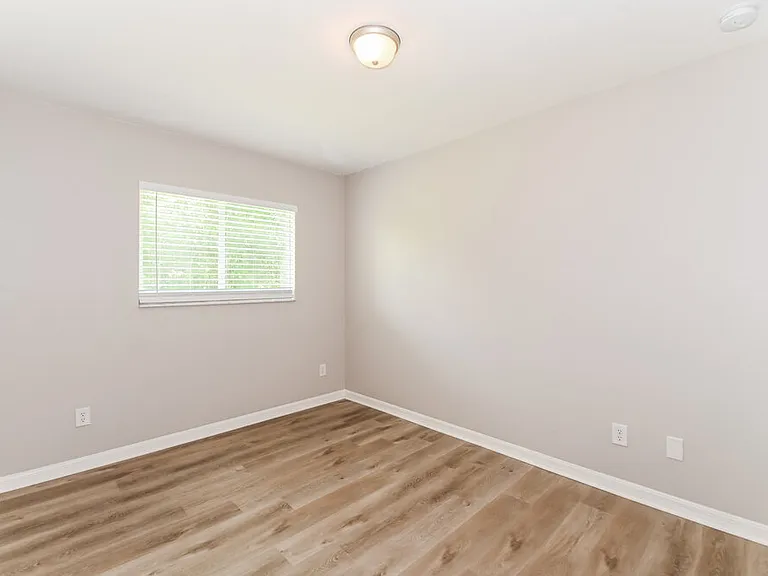 2506 66th St W — Photo 12