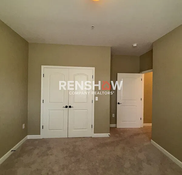 1381 Calumet Farms Dr — Photo 19