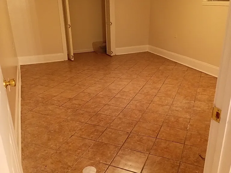 6800 Dorchester St — Photo 10
