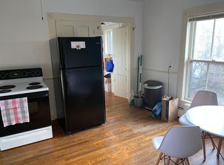 65 Taylor St #2, Amherst, MA 01002