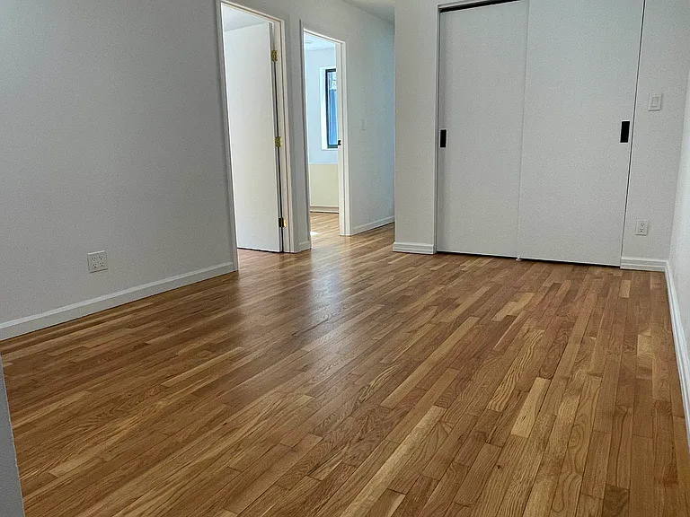 370 W 30th St #2B — Photo 1