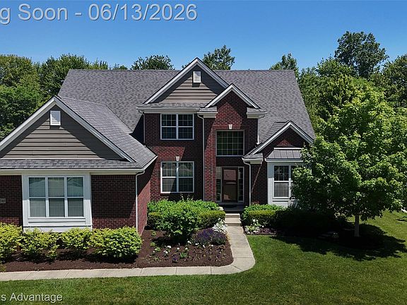 2nd image of 23740 Stoneleigh Dr