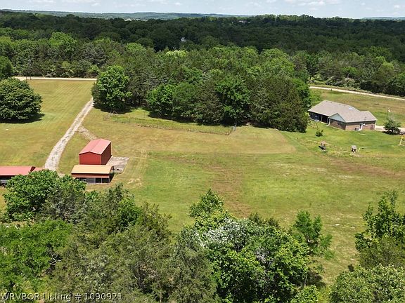3rd image of 6233 Belmont Dr