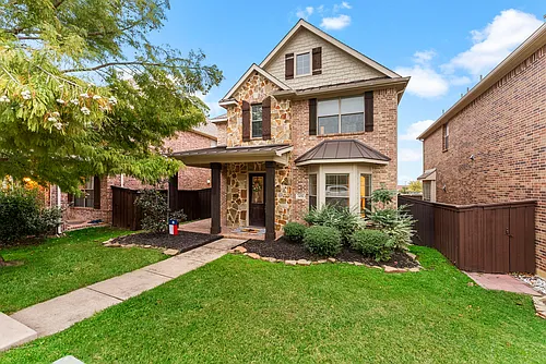 1478 Cambridge Dr Photo 1