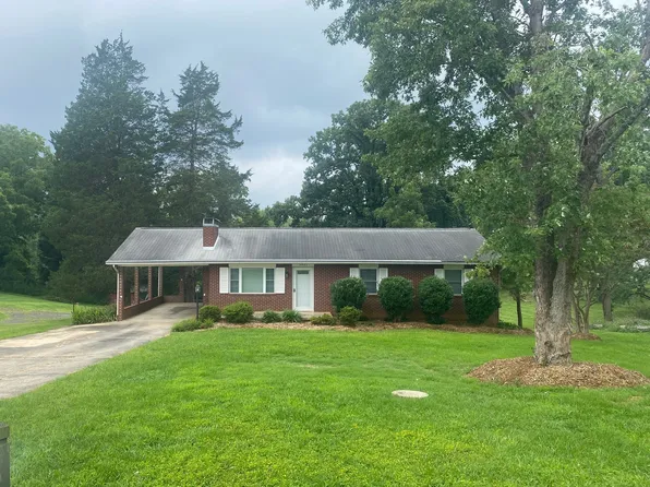 5021 Selena St, Winston Salem, NC 27106