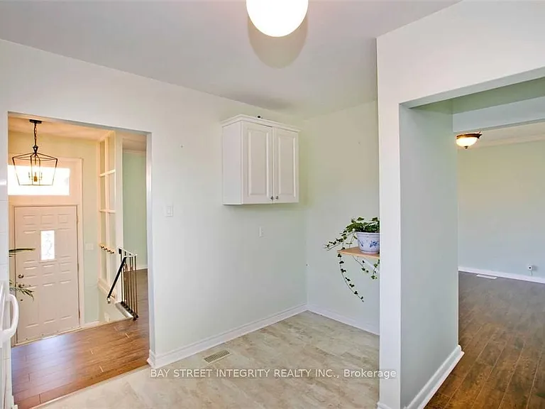 60 Hesketh Ct — Photo 10