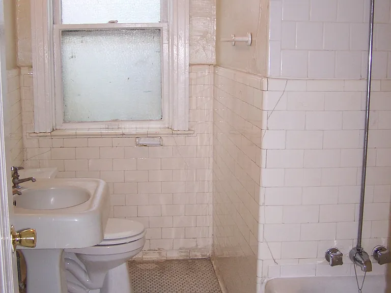 734 Kingsland Ave — Photo 5