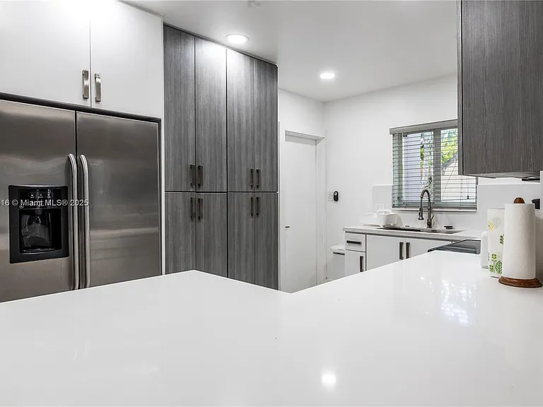 753 NE 81st St — Photo 33