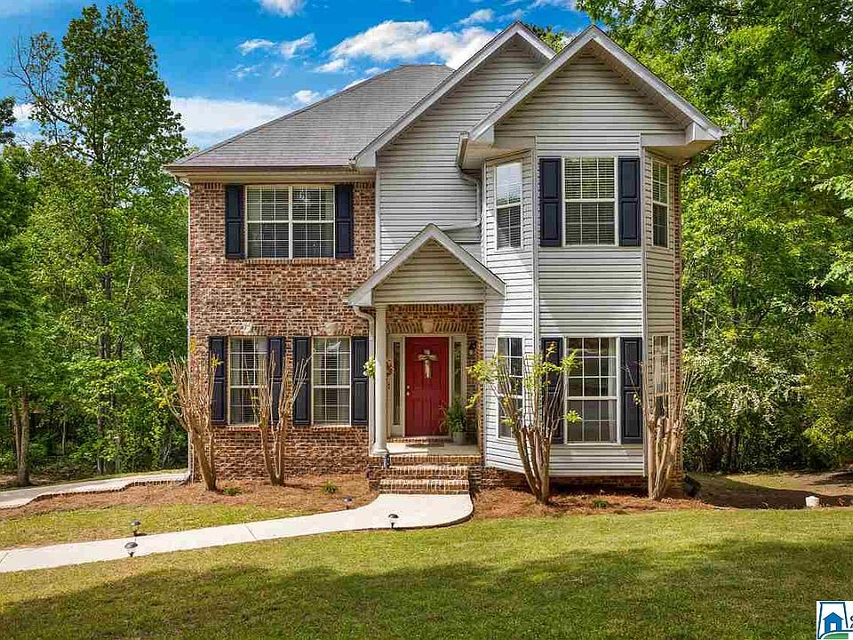 1st image of 104 Wisteria Dr
