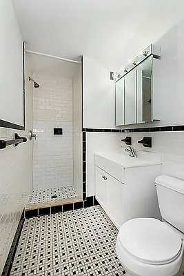 Rented by Bold New York | media 16