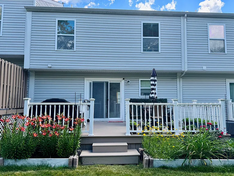 233 Grace Manor Dr — Photo 15