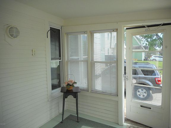 2nd image of 1906 Berkley Ave SW