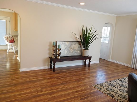 4th image of 3844 A St