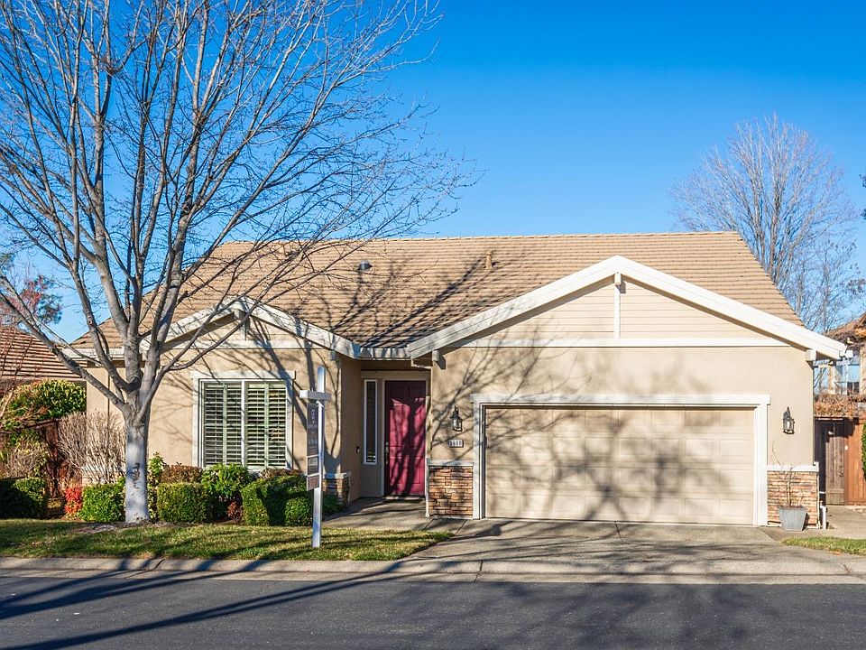 1st image of 3918 Coldwater Dr
