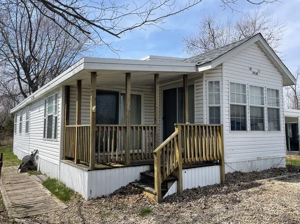 20-35 Woodhaven Lakes, Sublette, IL 61367