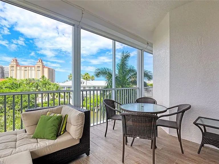 400 Flagship Dr #401 — Photo 16
