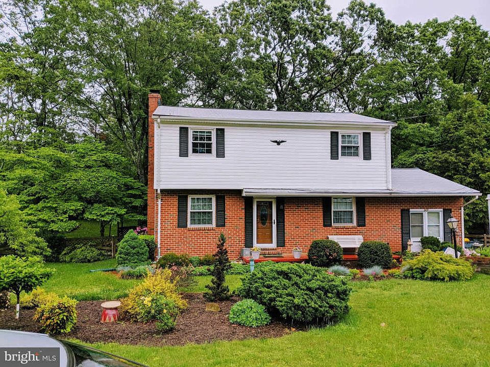1st image of 829 Springdale Dr