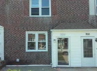 1816 Farrington Rd, Philadelphia, PA 19151