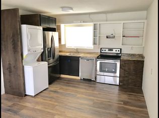 407 Simpson Ave APT 1, Hoquiam, WA 98550