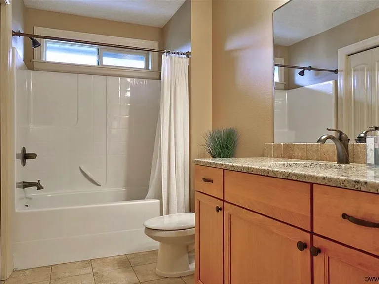 2689 Broadway St NW — Photo 19