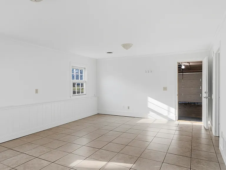 1903 Sumac Dr — Photo 11