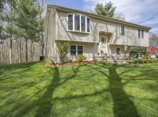 60 Princess Kate Cir, Taunton, MA 02780