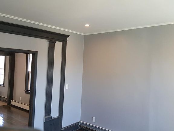 5th image of 944 Hancock Ave #3