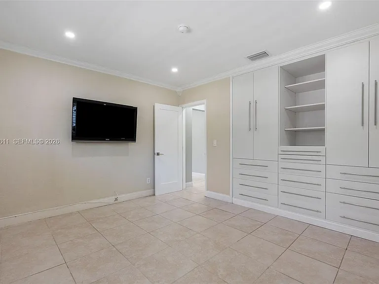 1025 Sylvania Blvd — Photo 18