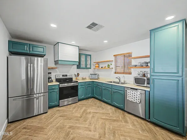 2313 E OBREGON Street, Tempe, AZ 85288