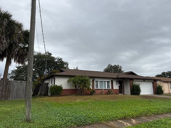 3rd image of 1326 Forest Dr