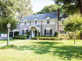 46 Thackeray Rd, Wellesley, MA 02481
