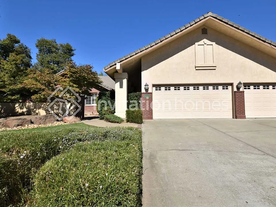 2209 Saint Anton Dr