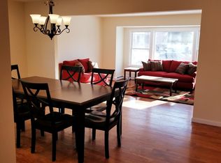 5 Fams Ct, Syosset, NY 11791