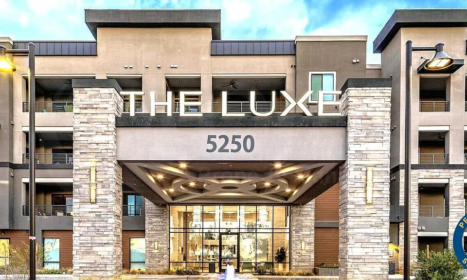 5250 E Deer Valley Dr #438