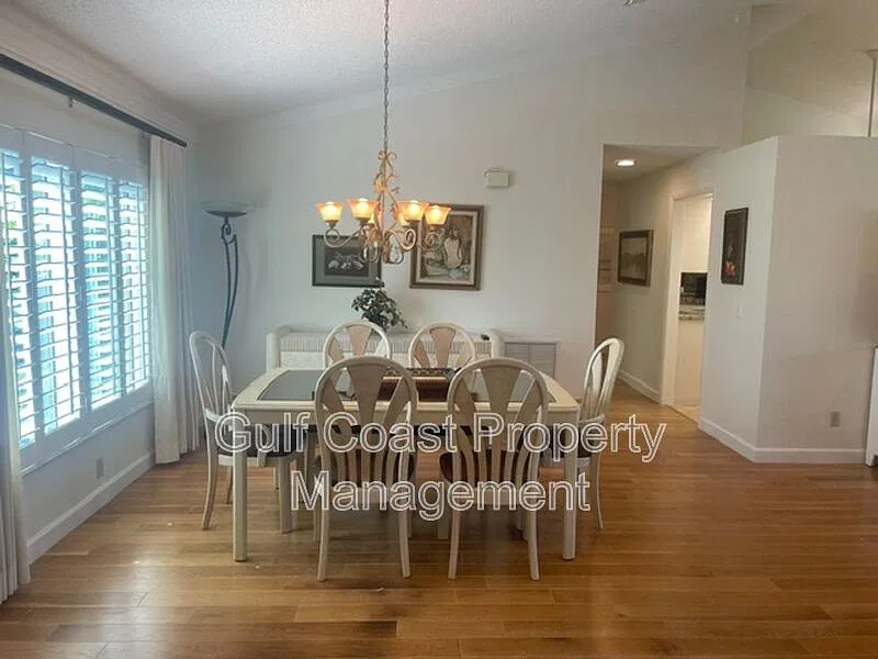 3 bed, 3.0 bath, 2709 sqft, $4,500 — Photo 4