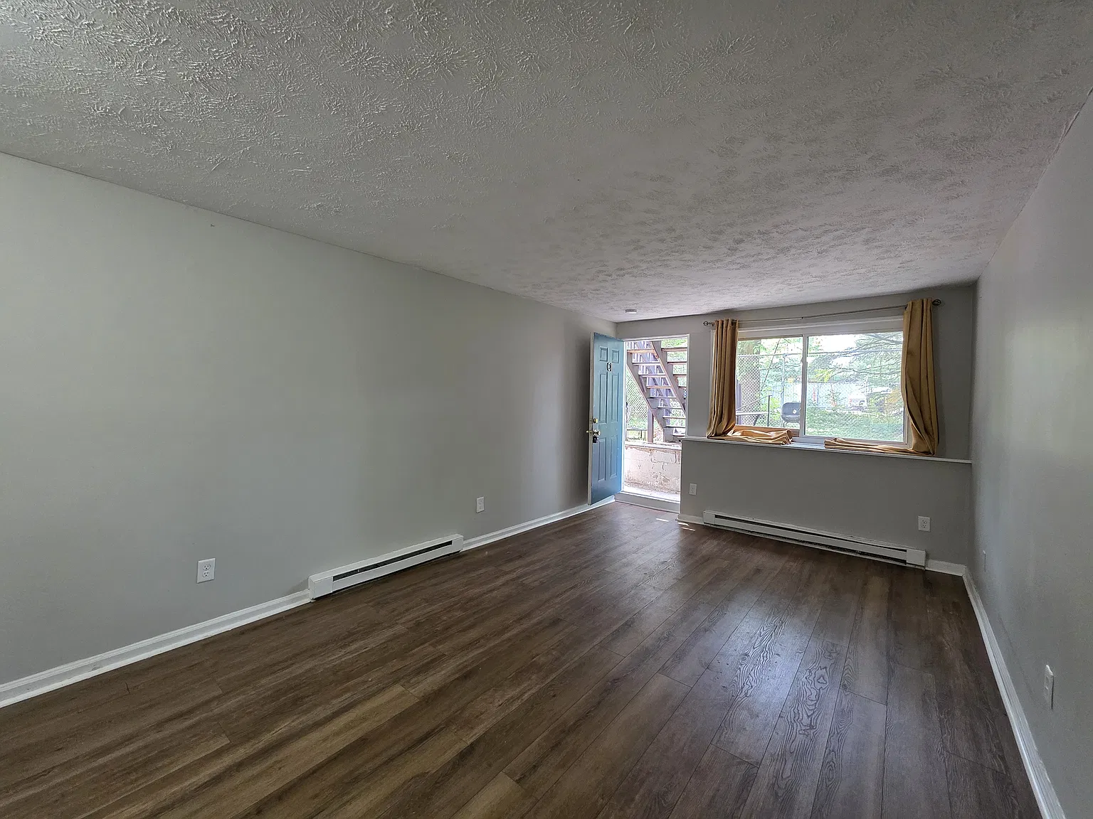 1 bed, $1,300 — Photo 4