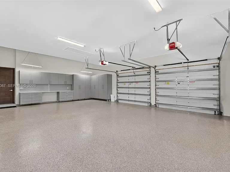 2400 SW 112th Ave — Photo 38