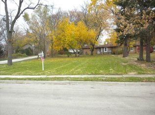 11 W Sauk Trl, Frankfort, IL 60423