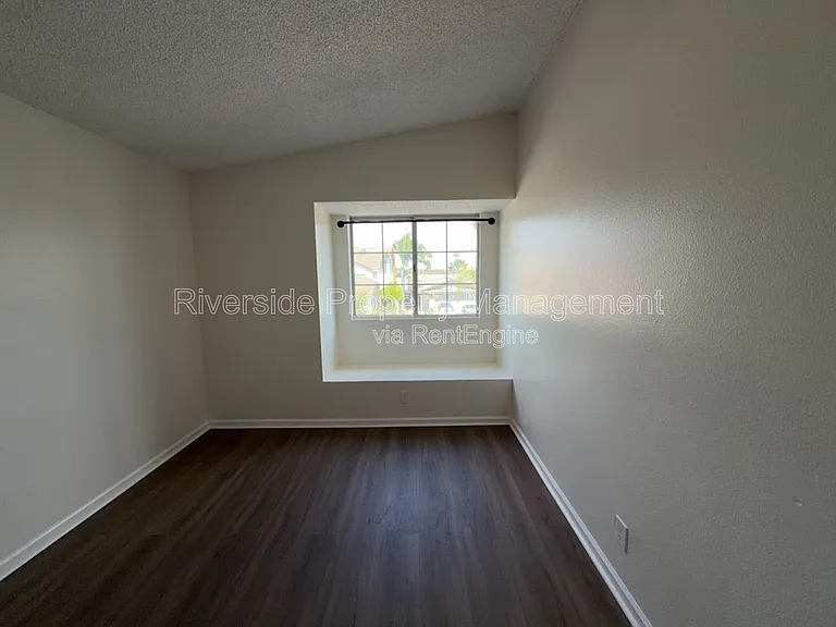 11883 Bayless St — Photo 28