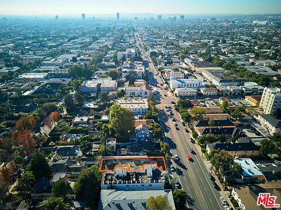 4th image of 1332 N Fairfax Ave