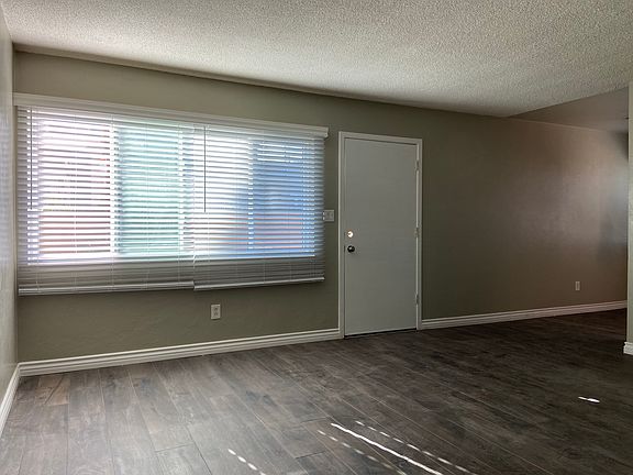 4th image of 4120 Monroe Ave #B