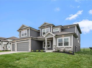 3106 SW Blue Ribbon St, Lees Summit, MO 64082