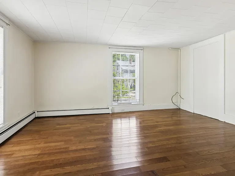236 Brackett St #1 — Photo 6