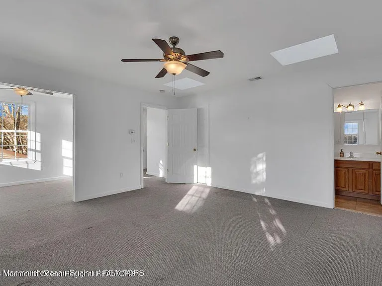 1708 Lake Dr — Photo 45