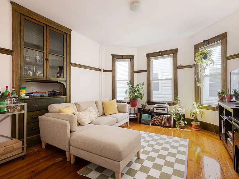 20 Waldo Ave #2 — Photo 2