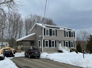 6 Sylvan Ln, Sandown, NH 03873